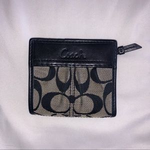 Vintage COACH wallet 💸
